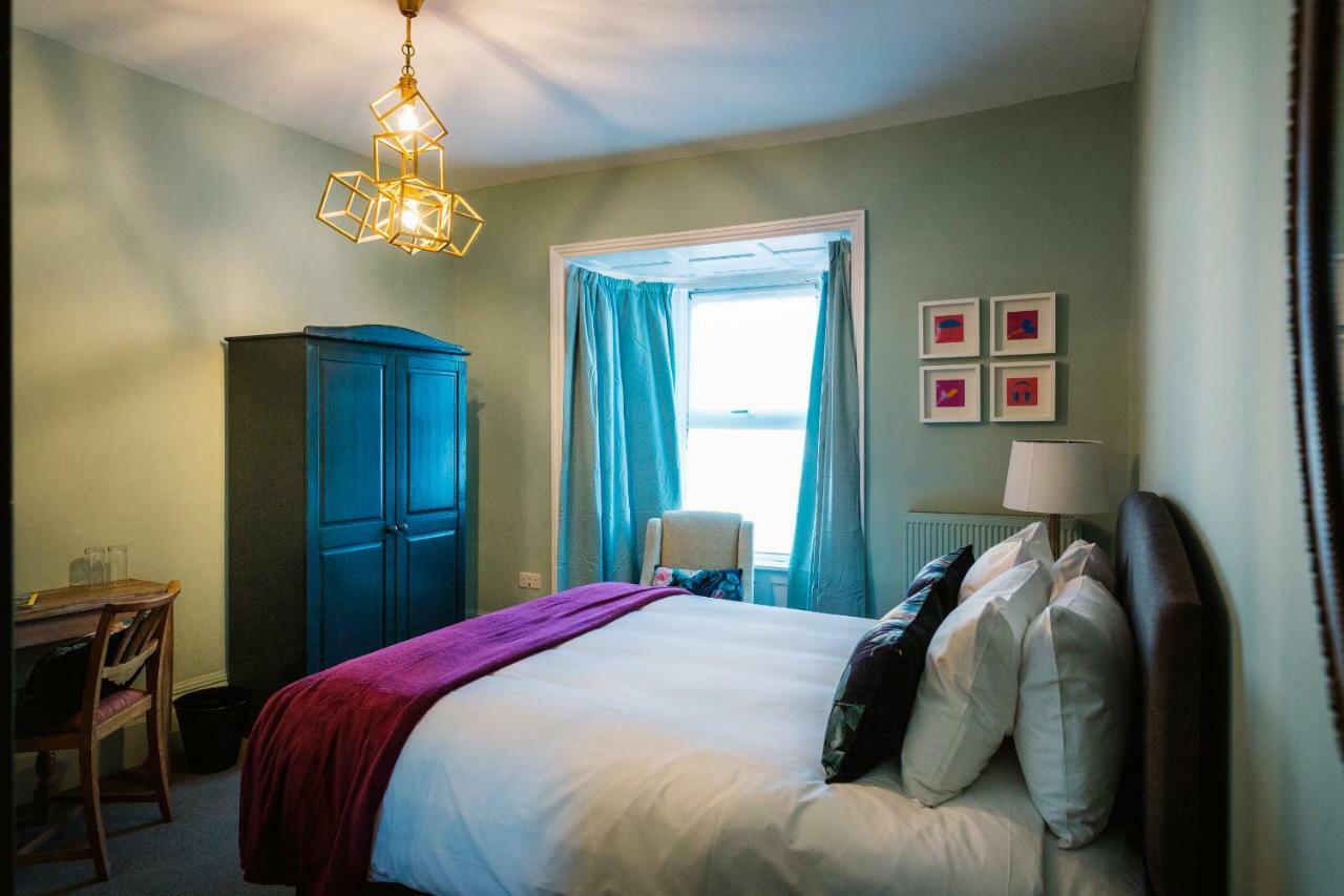Bampton Townhouse Hotel Bagian luar foto